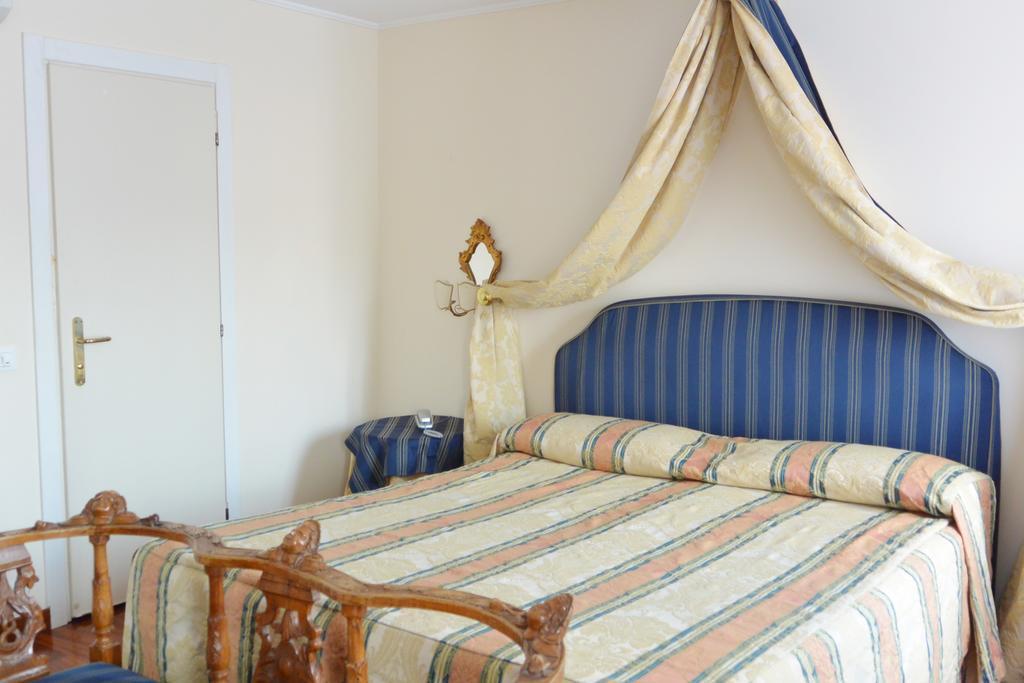 Hotel San Zulian Venezia Esterno foto