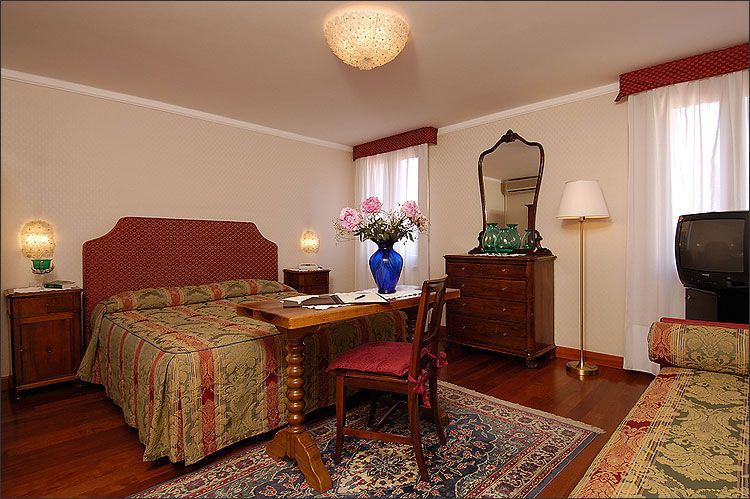 Hotel San Zulian Venezia Esterno foto